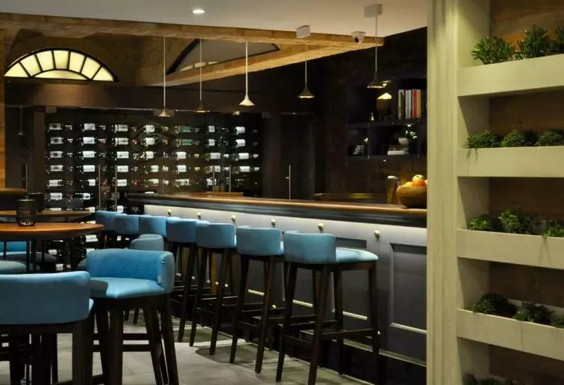 Hotel Anantara Downtown Dubai