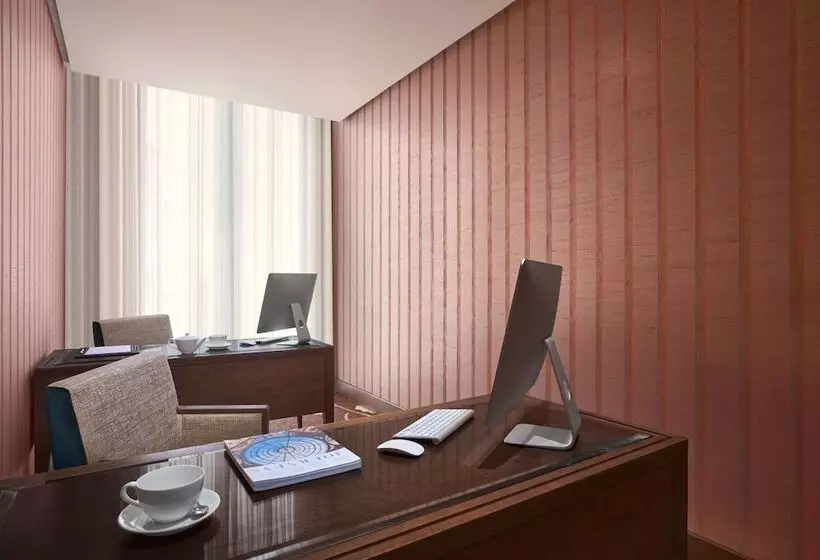 Hotel Anantara Downtown Dubai