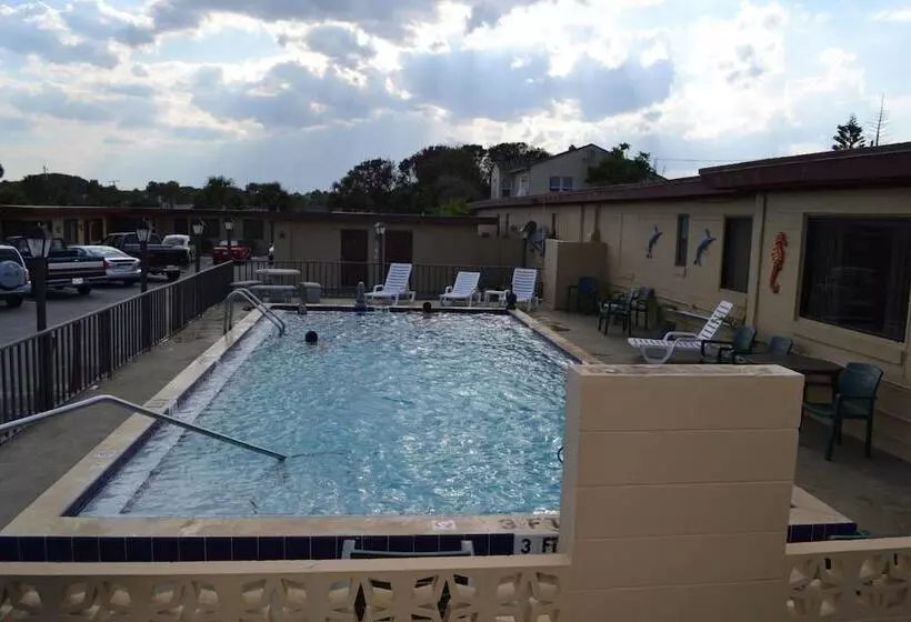 בית מלון כפרי Atlantic Economy Inn