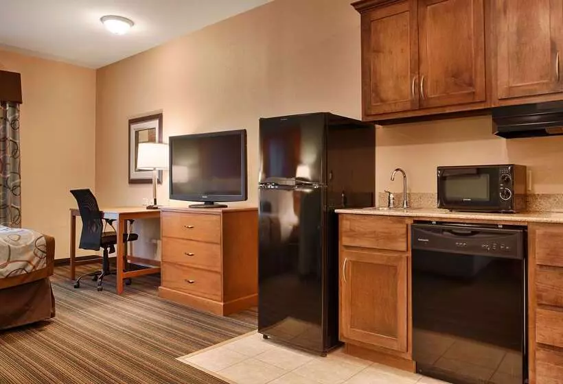 Best Western Plus Seminole Hotel & Suites
