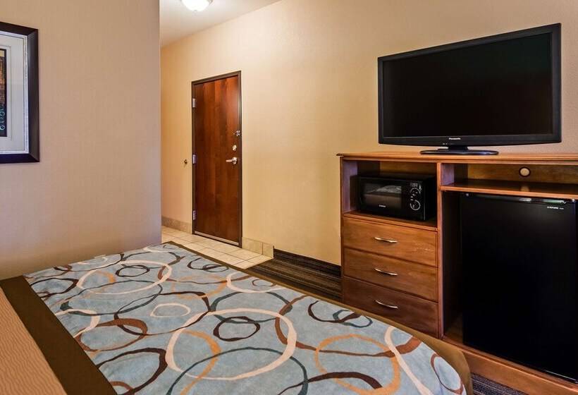Best Western Plus Seminole Hotel & Suites
