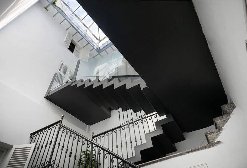 ホテル Brondo Architect