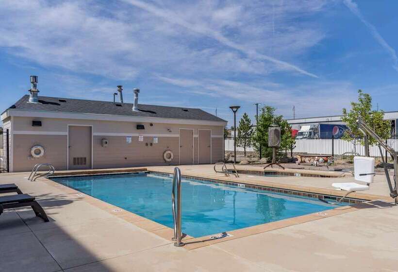 فندق Comfort Inn & Suites