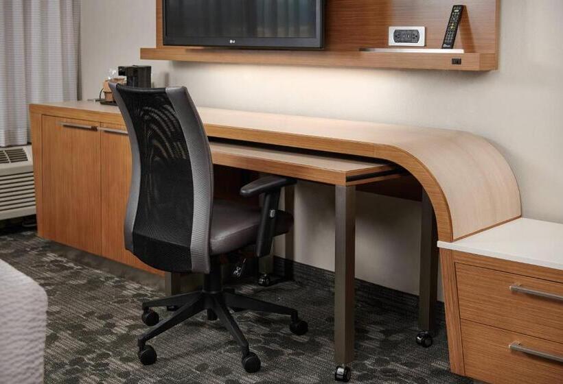 فندق Courtyard Harrisonburg