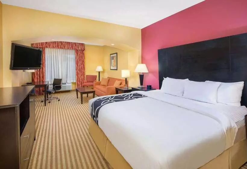 Отель La Quinta By Wyndham Atlanta Union City