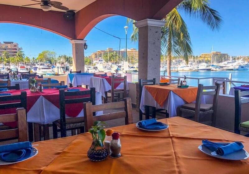 Отель Marina Banderas Suites