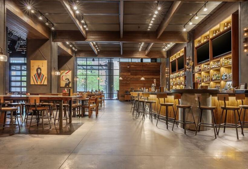 فندق Omni Nashville