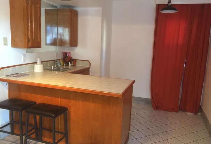 Tradewinds Hotel Lax Airport