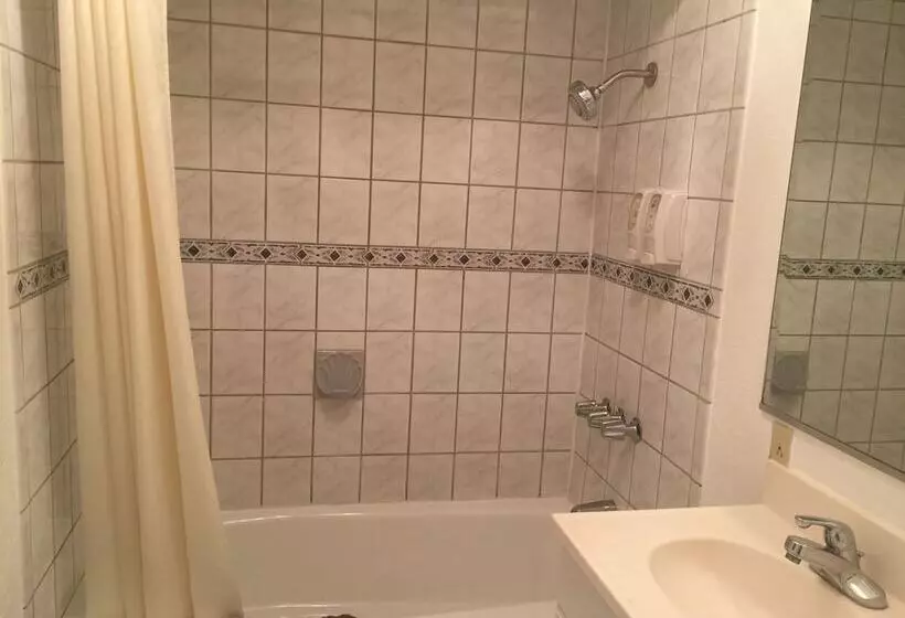 Tradewinds Hotel Lax Airport