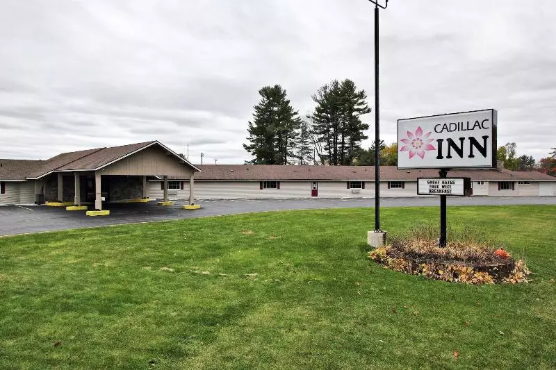 汽车旅馆  Cadillac Inn