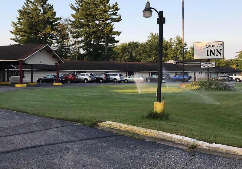 モーテル Cadillac Inn
