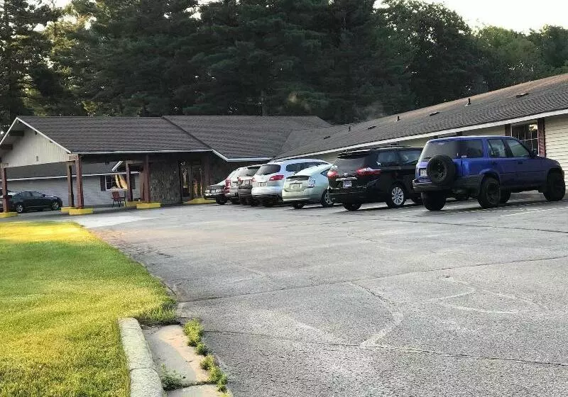 汽车旅馆  Cadillac Inn