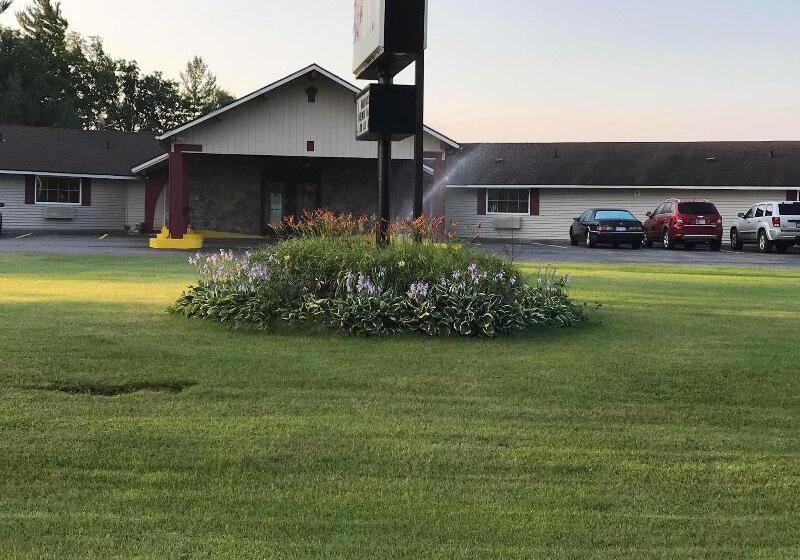 モーテル Cadillac Inn