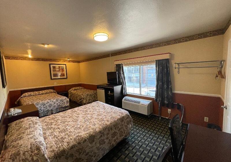 فندق على الطريق Hollywood Guest Inn