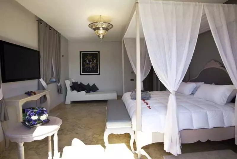 هتل Palais Medali