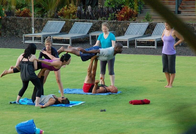리조트 Lumeria Maui, Educational Retreat Center