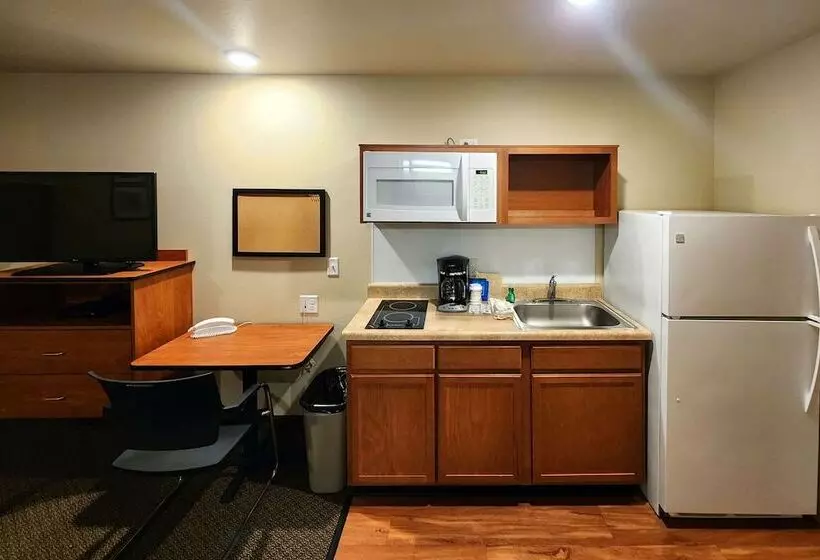 Suburban Studios Dickinson