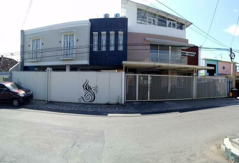 Schronisko Samadi Backpacker