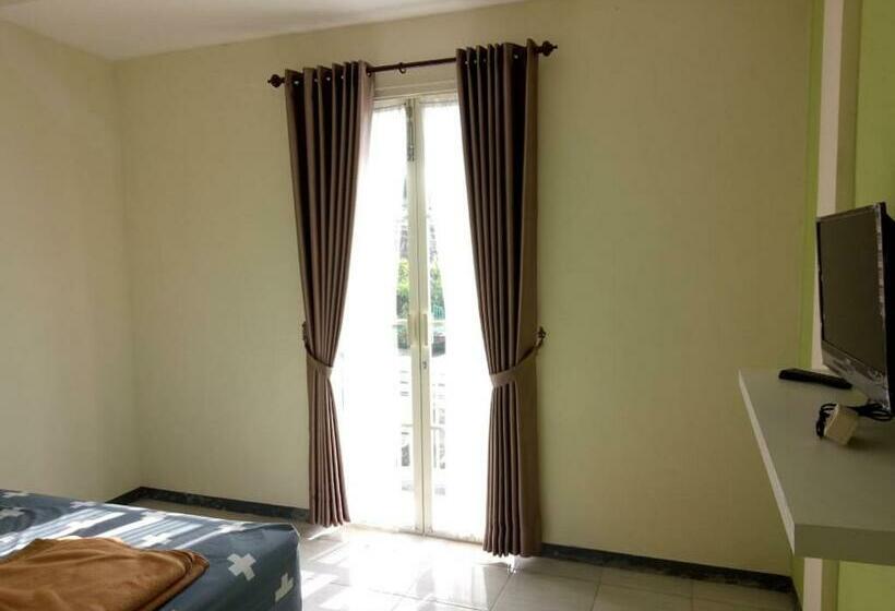 Schronisko Samadi Backpacker