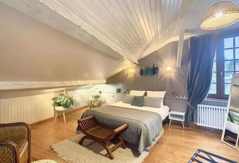 ベッドアンドブレックファースト Les Glycines De Monchy  Chambres D Hôtes