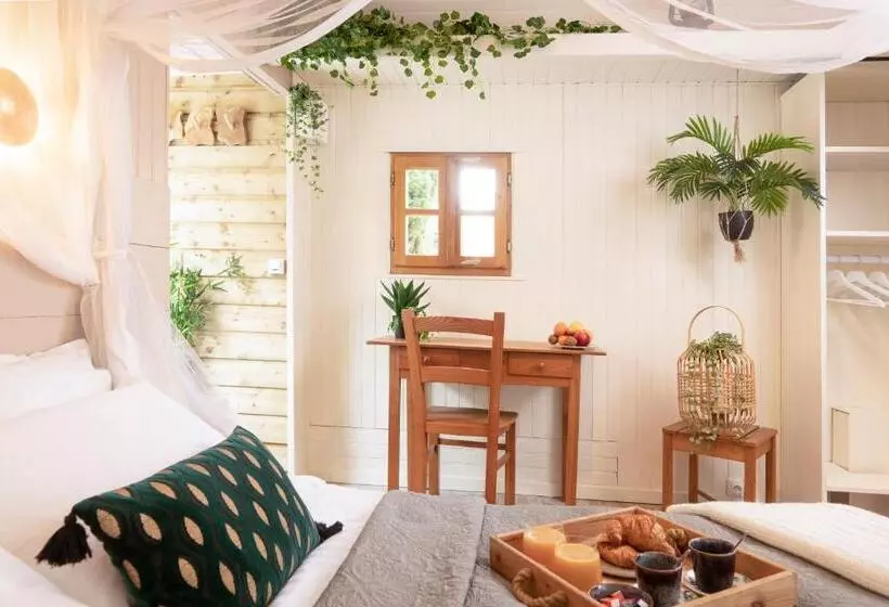 ベッドアンドブレックファースト Les Glycines De Monchy  Chambres D Hôtes