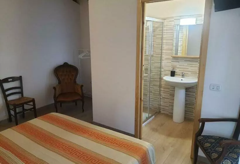 تختخواب و صبحانه Parma House