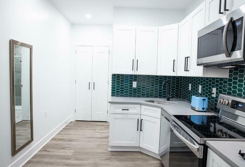 Peachtree Suites Jersey City