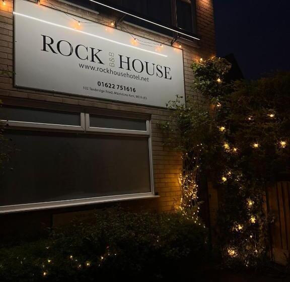 Rock House Bed And Breakfast