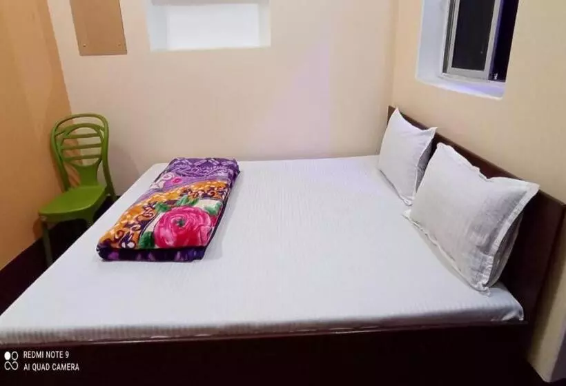 Spot On Ganguly Hotel Lodging And Fooding
