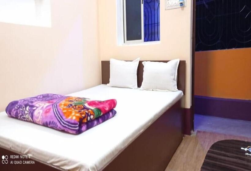 Spot On Ganguly Hotel Lodging And Fooding