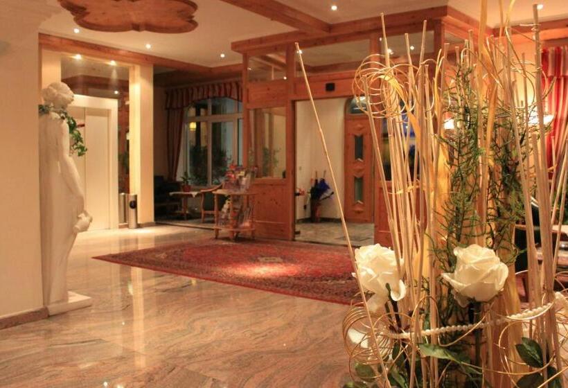 Airporthotel Salzburg   Hotel Am Salzburg Airport