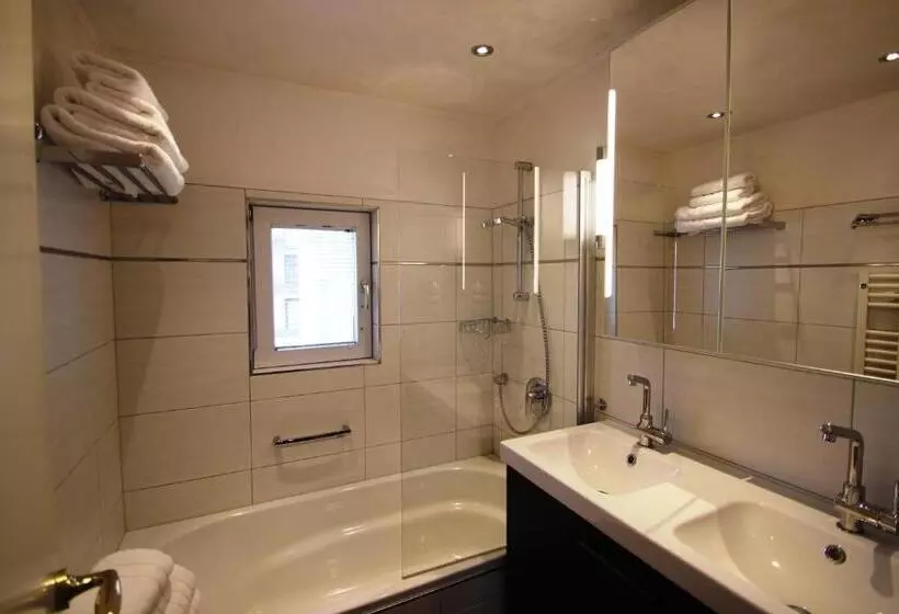 Alpenlandhaus Menardi