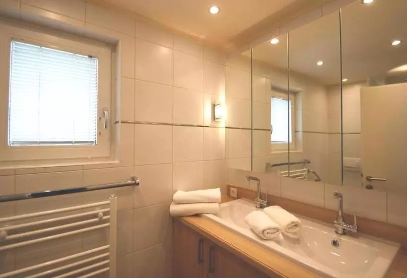 Alpenlandhaus Menardi