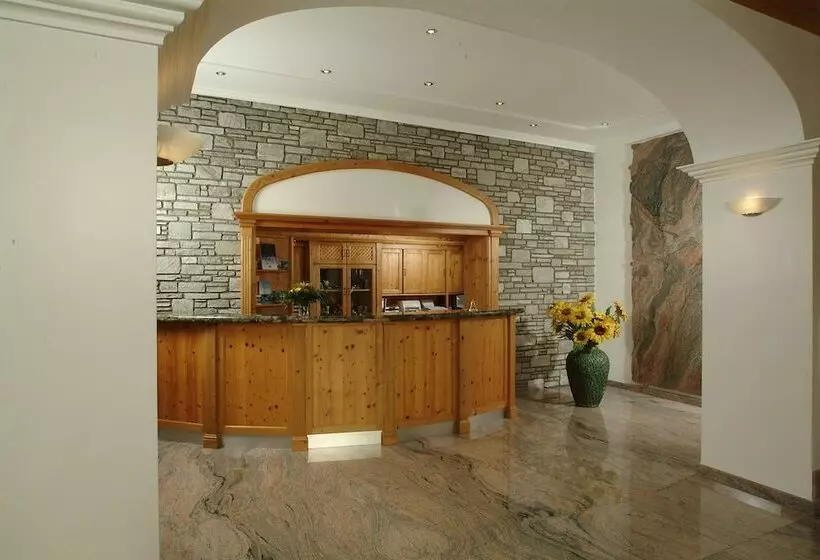 Airporthotel Salzburg Hotel Am Salzburg Airport