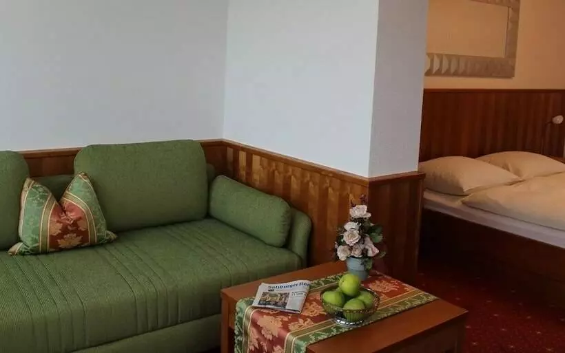 Airporthotel Salzburg Hotel Am Salzburg Airport