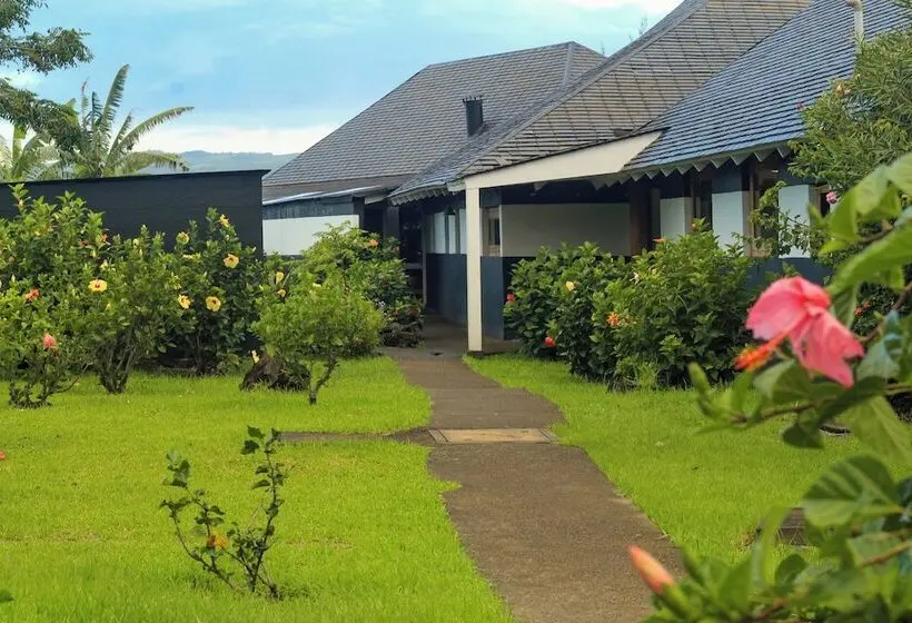 هتل Altiplanico Isla de Pascua