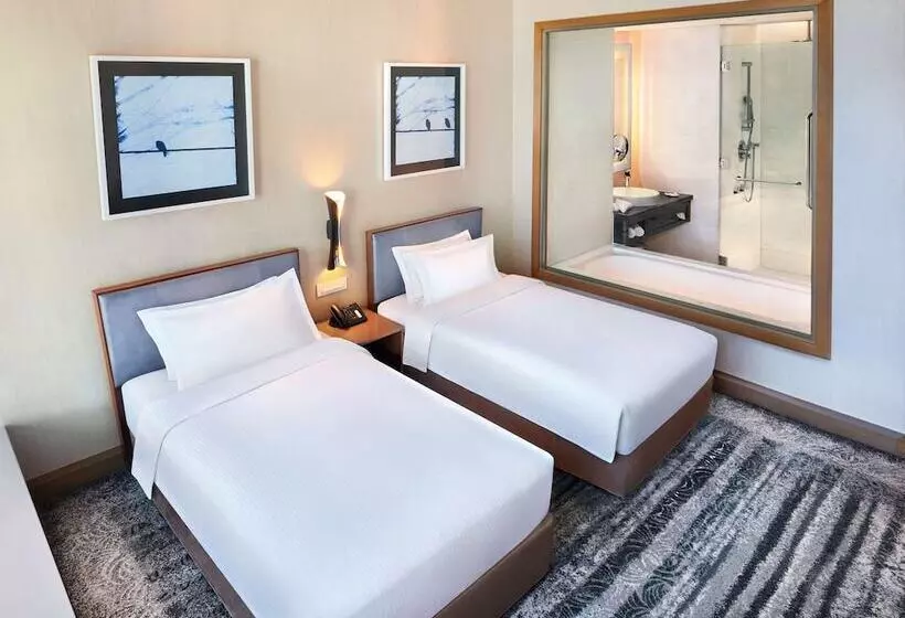 Carlton City Hotel Singapore