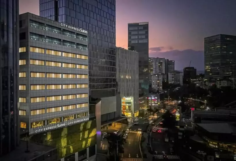 호텔 City Express Plus by Marriott Ciudad de México Santa Fe