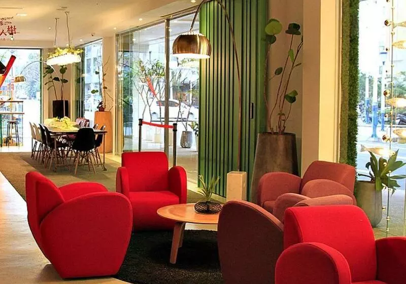 ホテル Day Plus Tamsui