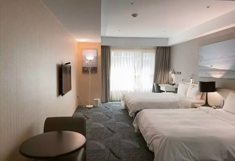 ホテル Day Plus Tamsui