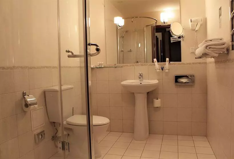 Hotelli Grand Peterhof Spa