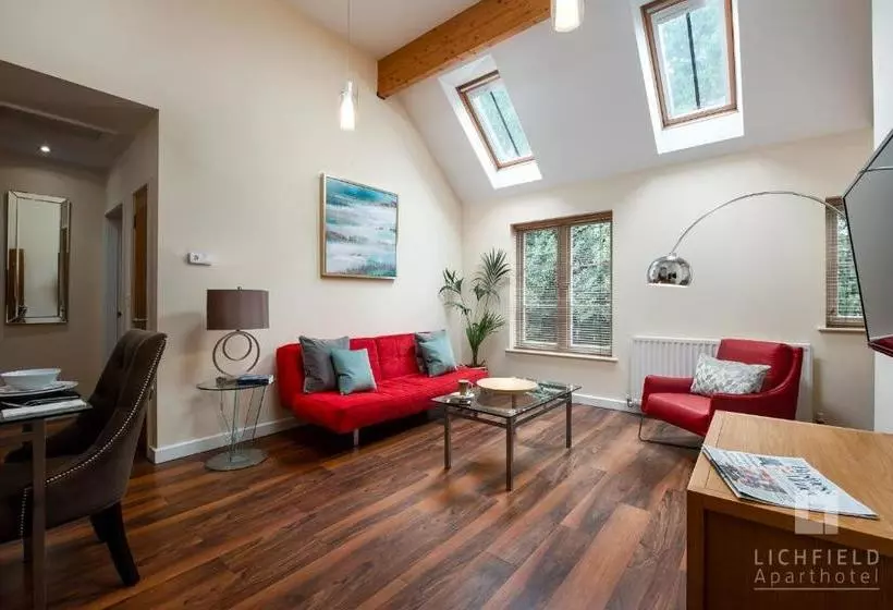 ホテル Netherstowe House