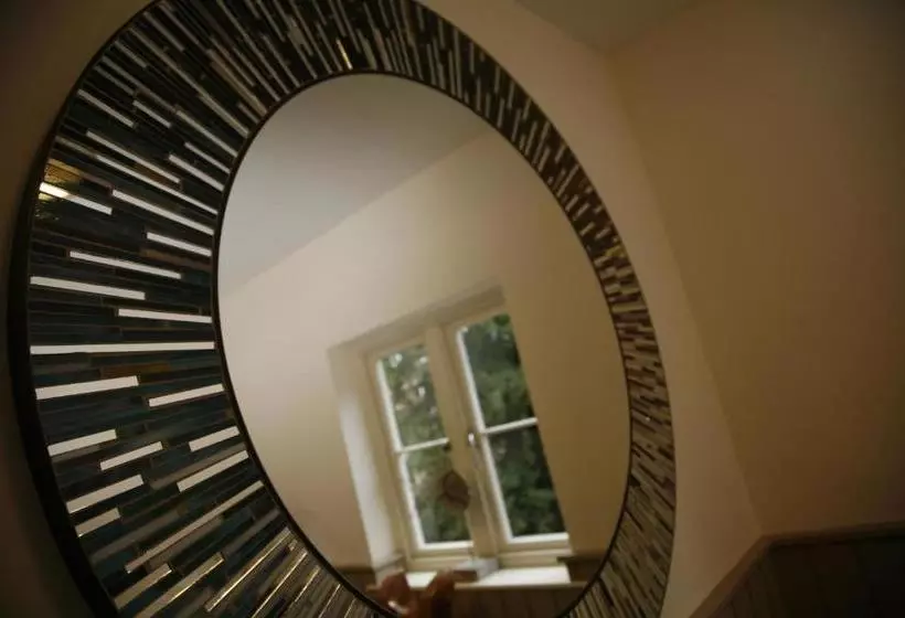 ホテル Netherstowe House