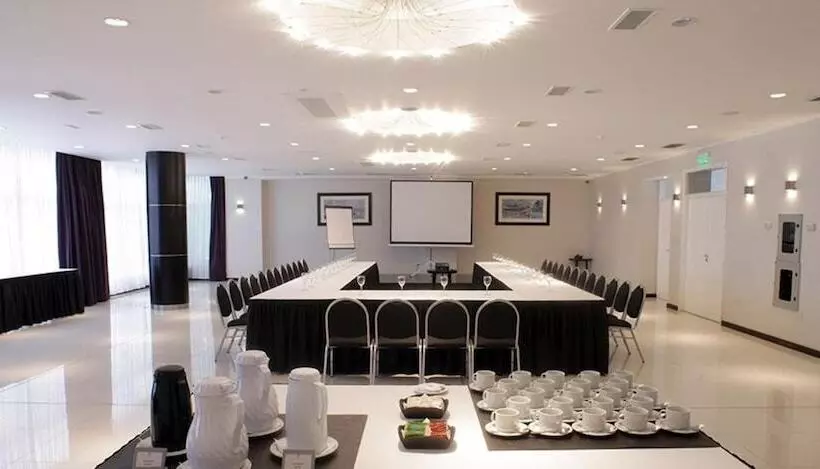 בית מלון כפרי Neuquén Tower