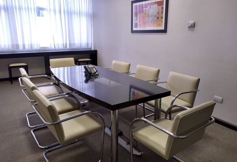 בית מלון כפרי Neuquén Tower