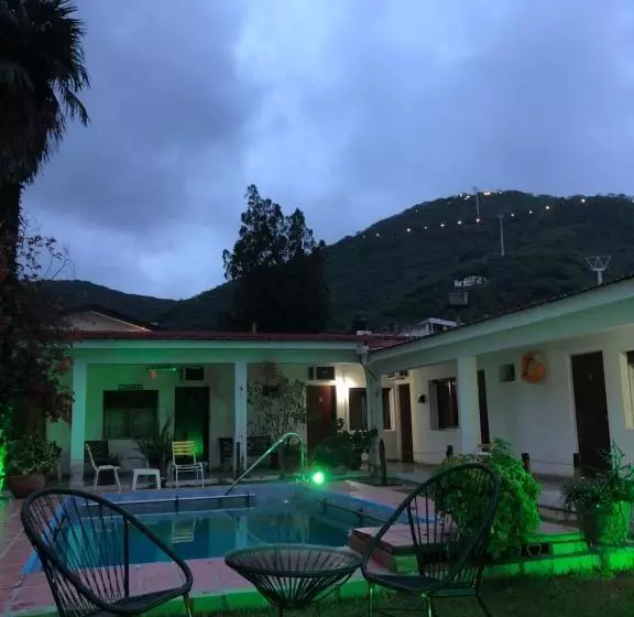 Hotel Petit Salta