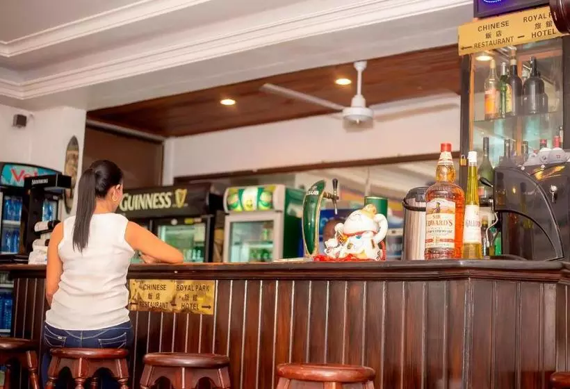 ホテル Royal Park