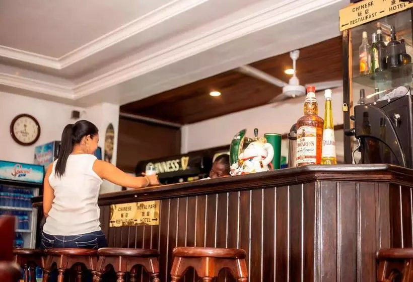 ホテル Royal Park