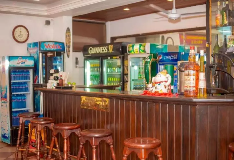 ホテル Royal Park