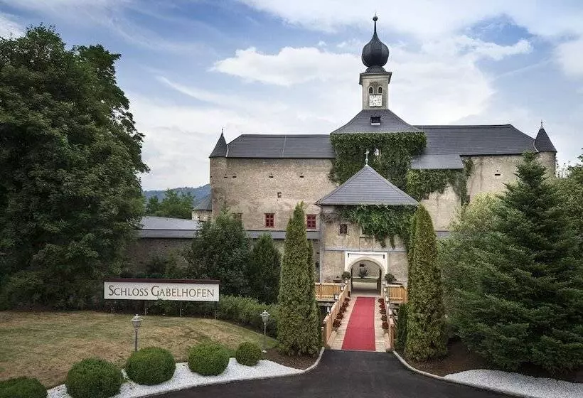 בית מלון כפרי Schloss Gabelhofen